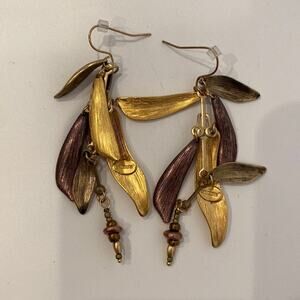 Chico’s Gold-Tone Metal Dangle Earrings Leaf-Like Beads EUC OS Hooks